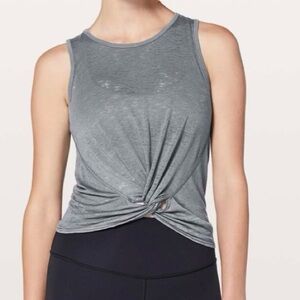 Lululemon size 4 Breeze Through Twist Tank Nebula